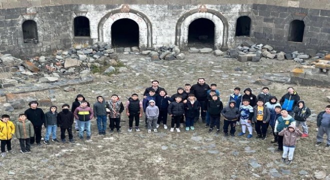 'Tarihin İzinde Ecdada Vefa'