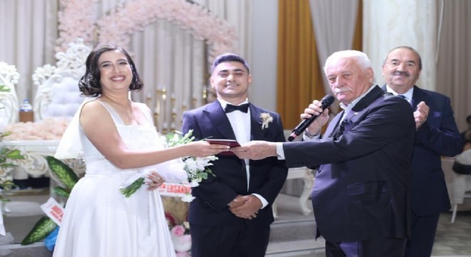 Alkır ailesinin mutlu günü