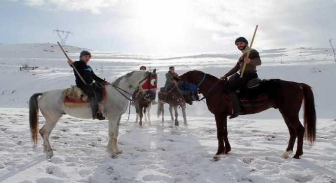 Asırlık gelenek cirit yaşatılıyor