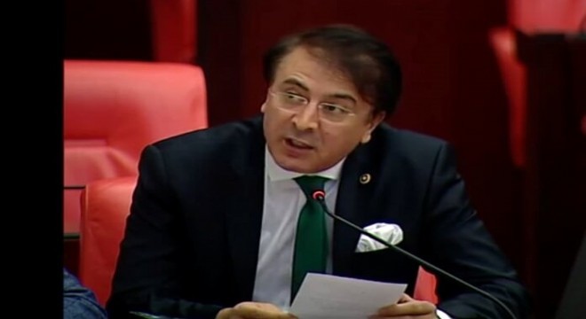 Aydemir Atatürk Üniversitesini TBMM'ye taşıdı