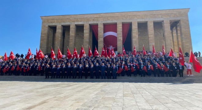 Bak ve Gençler Anıtkabir'de buluştu