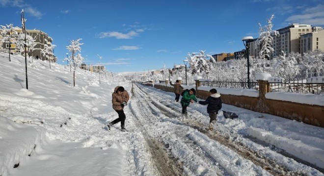 Doğu Anadolu'da 5 ilde eğitime kar engeli