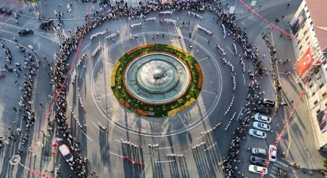 Tarihi meydanda eşsiz görüntüler