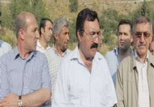 Şemdinlide BDP ve PKK'lıları kovdular!