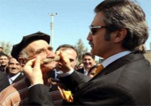 AKP'de 'Türk bayrağı' krizi