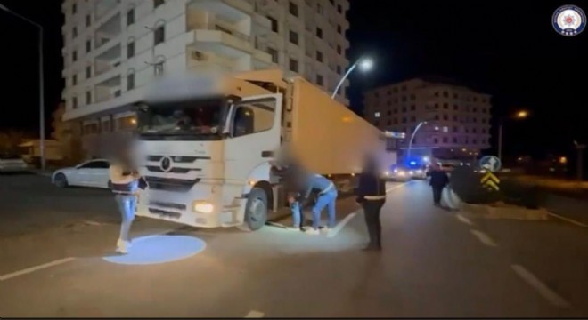 İran'dan gelen 25 göçmen yakalandı